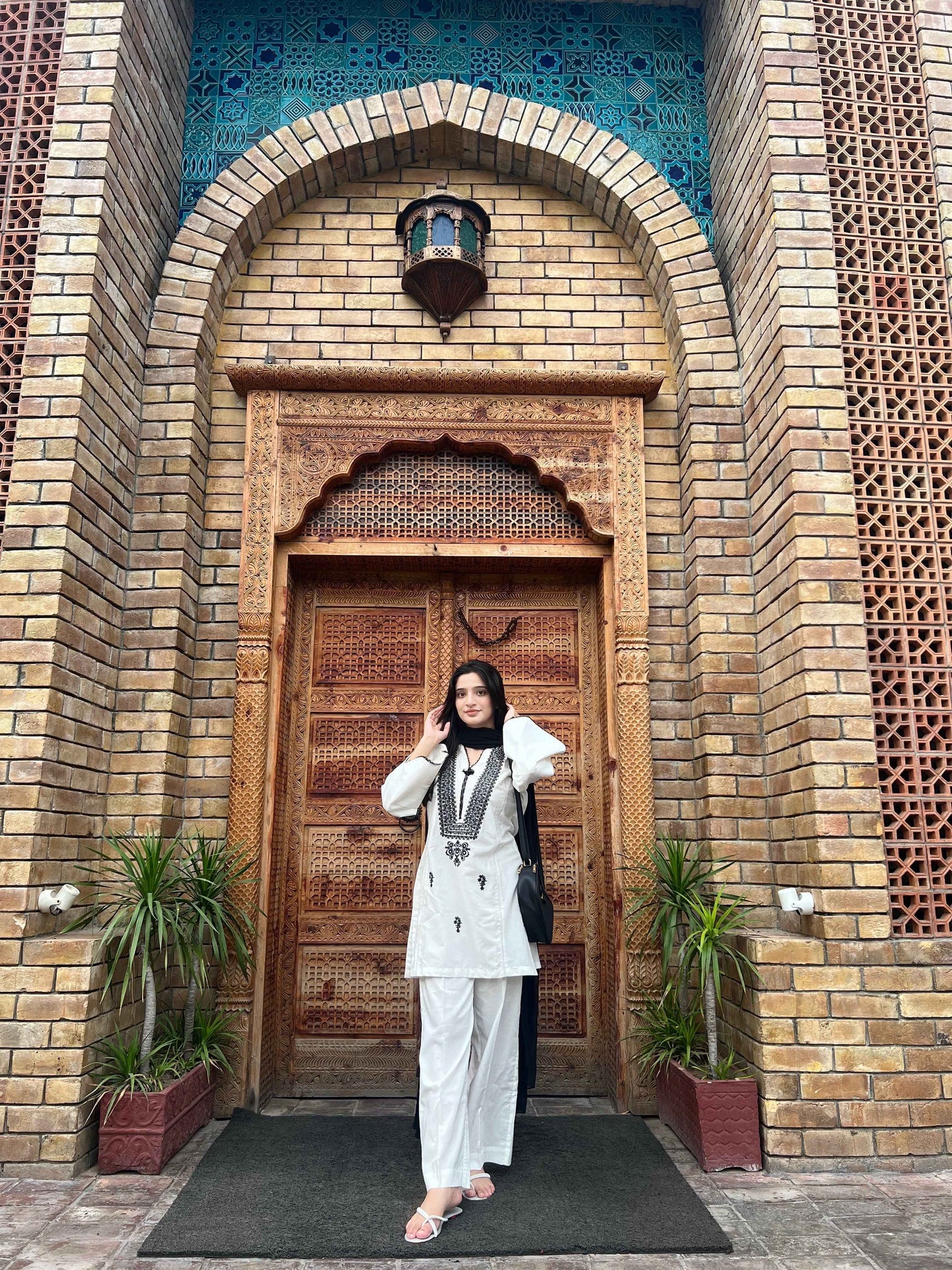 Zoya – Embroidered Cotton 2-Piece Suit